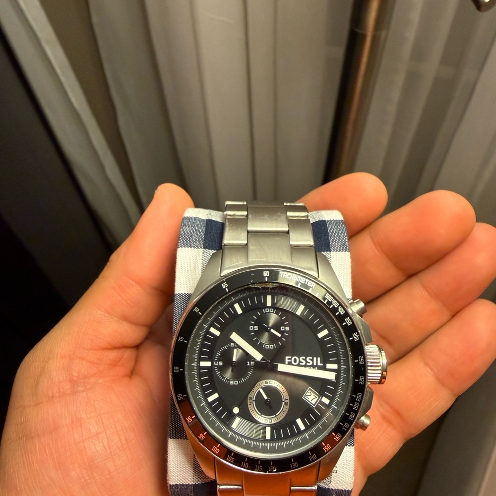 Fossil Men's Black and Silver Watch